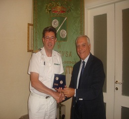 Il Presidente Bono con il Comandante Frisone