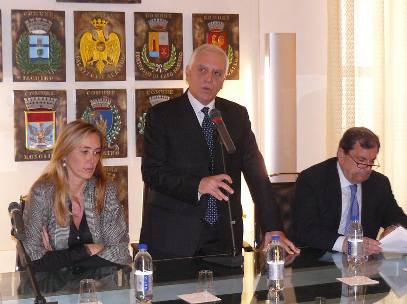 PRESENTAZIONE BANDO ALBERGHIERO-27.11.2010