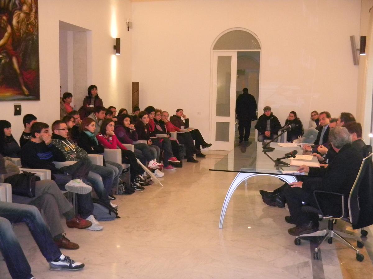 'Crea l'impresa' e 'A scuola si fa spot'