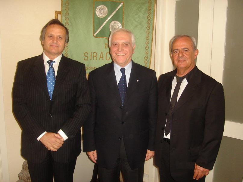 DA SINISTRA LATINO, BONO E MORALE