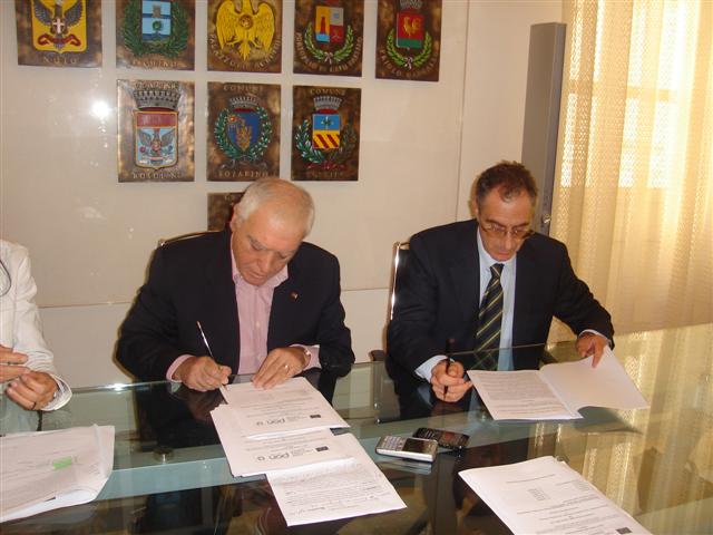 FIRMA BONO FONDI UE SCUOLE (Small)